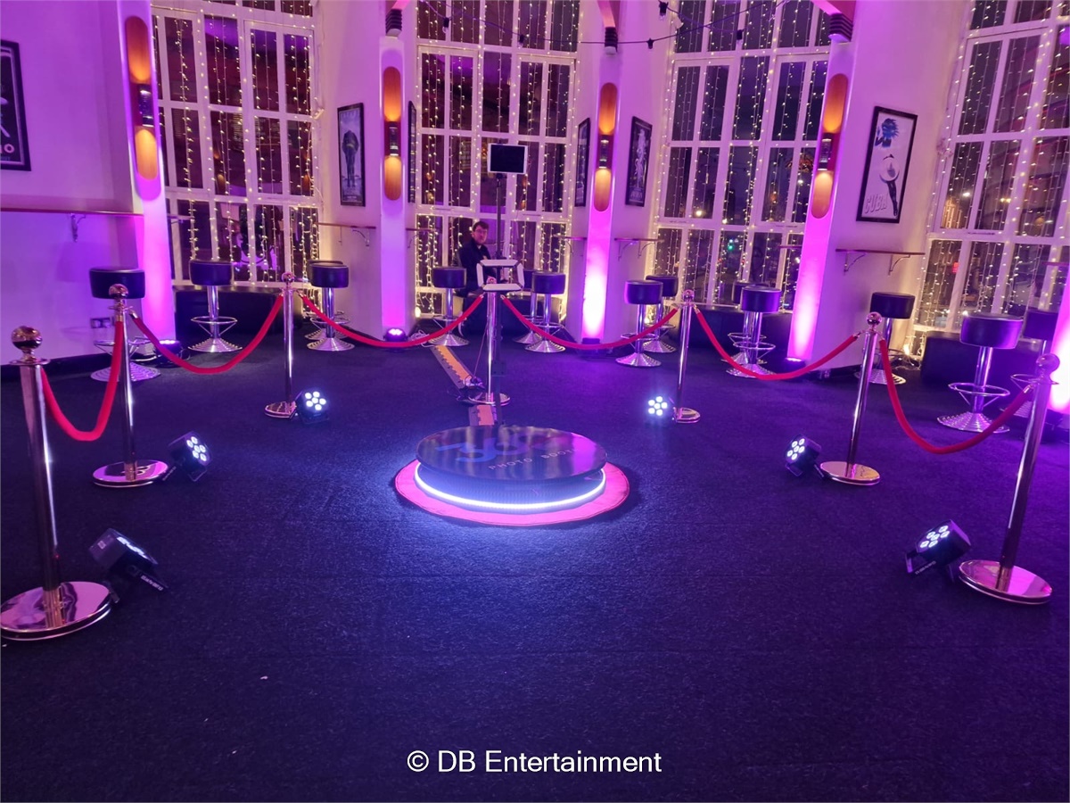 360 Photo Booth Hire | DB Entertainment